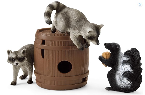 Schleich Wild Life Nutty Mischief Raccoons and Skunk Playset